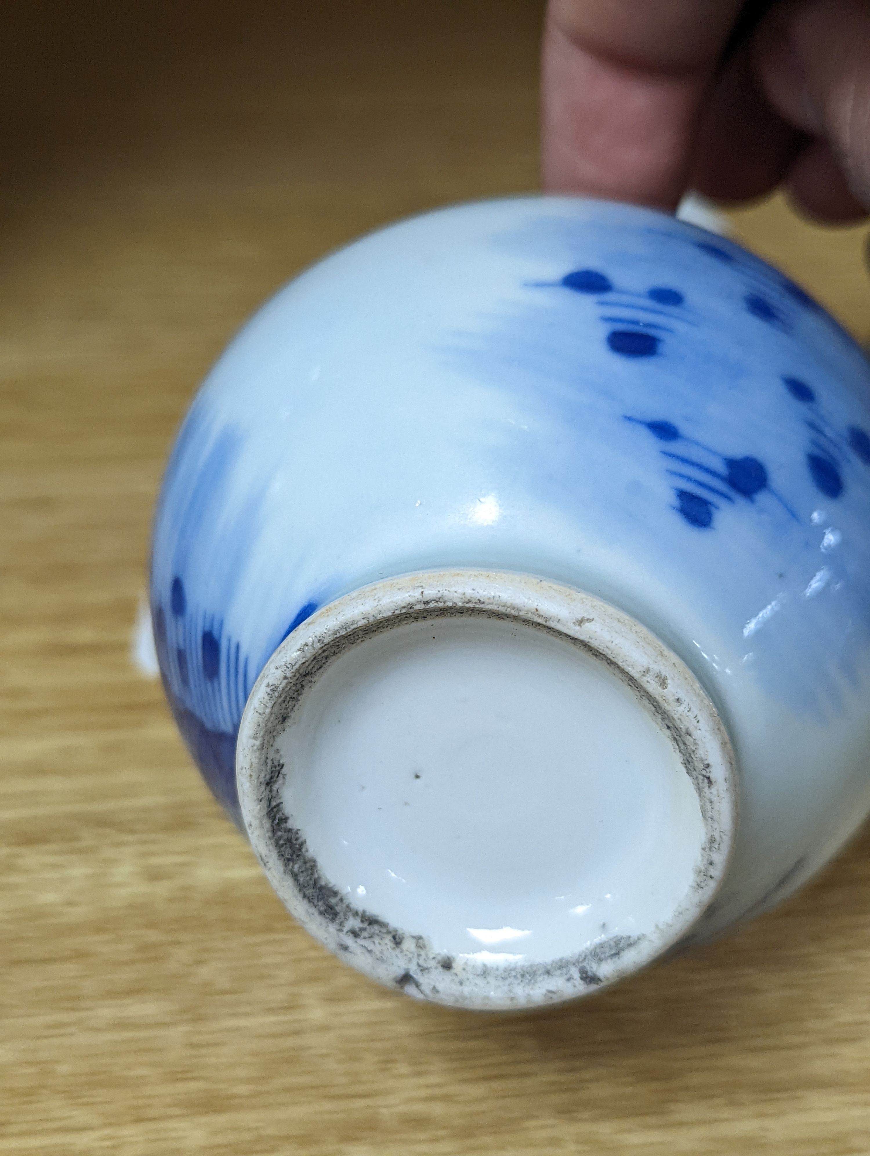 A 19th century Chinese famille rose rice bowl, cover and stand, together with a blue and white dragon jar and similar bottle vase. Largest 18cm